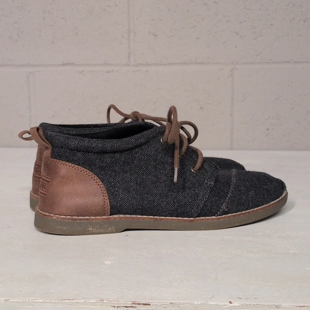 BOB'S Men's Casual Black and Brown Shoes Size 9